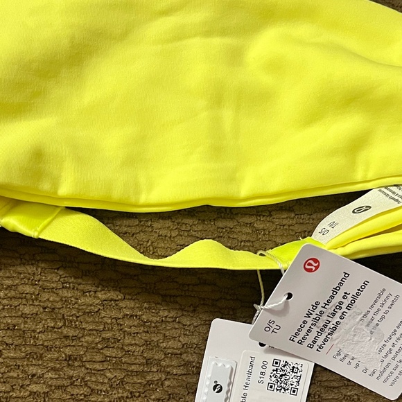 Lululemon Fleece Wide Reversable Headband - Picture 1 of 1